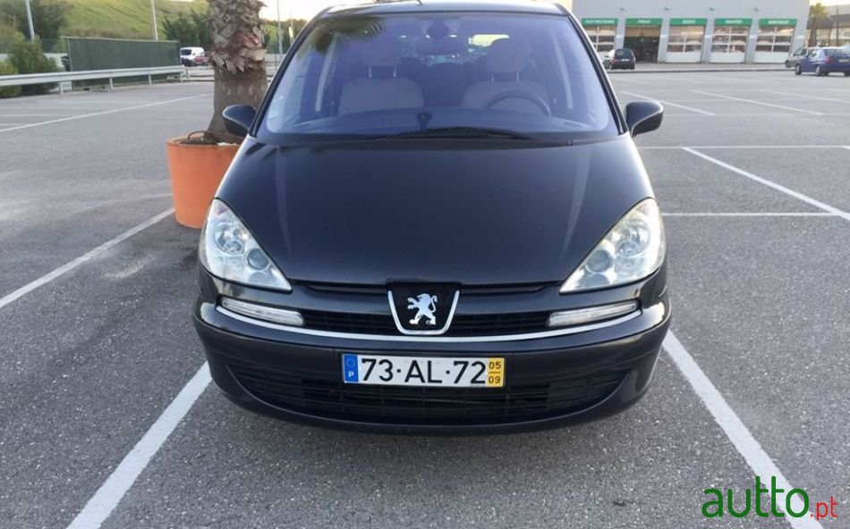 2005' Peugeot 807 photo #2