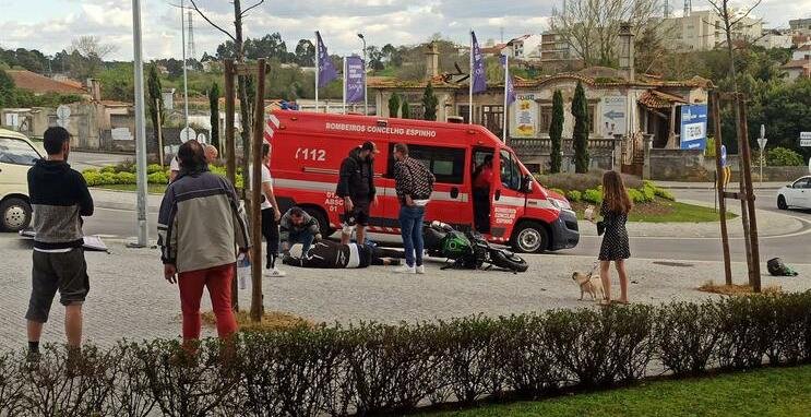 Motociclista ferido após despiste em Espinho
