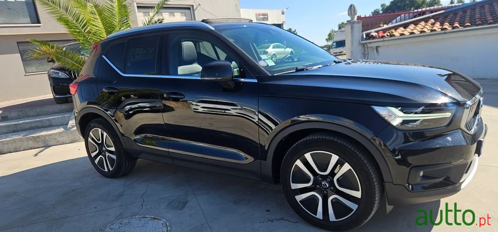 2020' Volvo Xc 40 photo #2