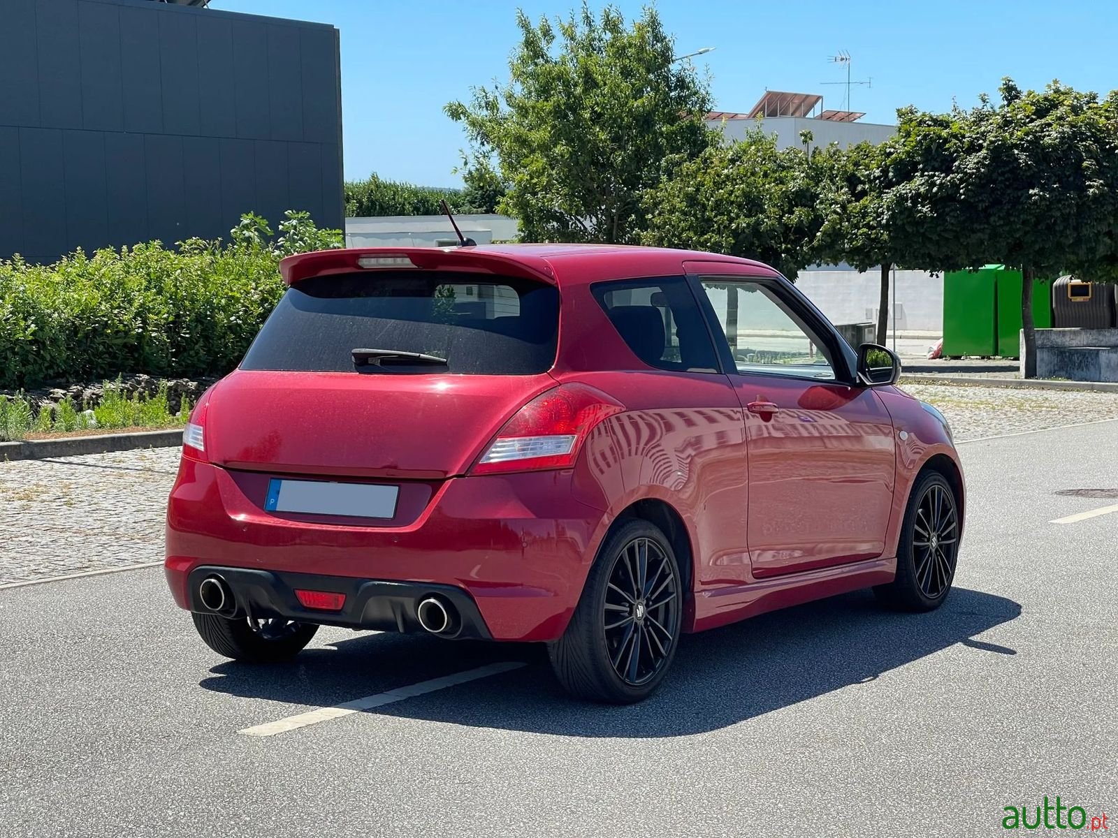 2012' Suzuki Swift photo #4