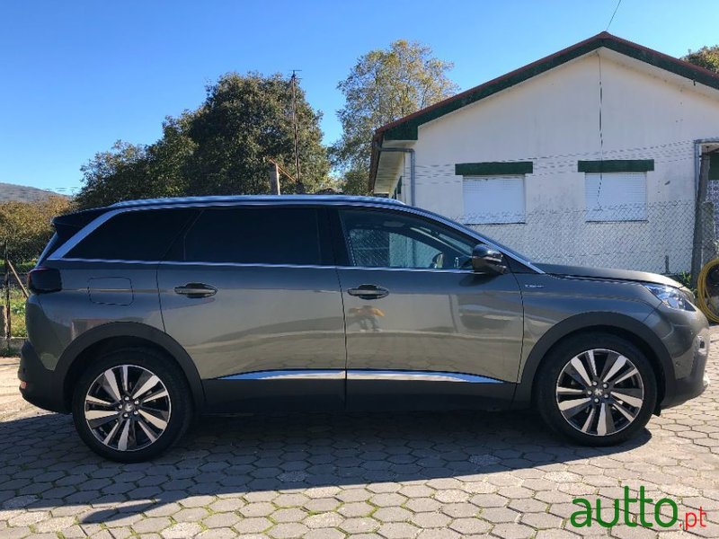 2018' Peugeot 5008 photo #5