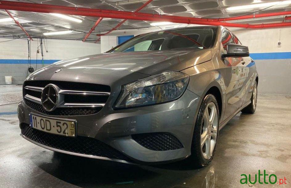 2013' Mercedes-Benz A-180 photo #2