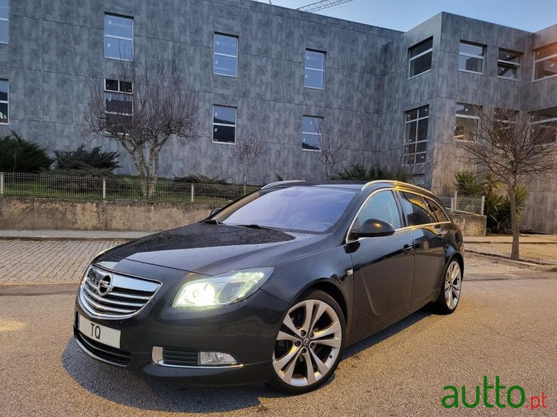 2009' Opel Insignia Sports Tourer photo #1