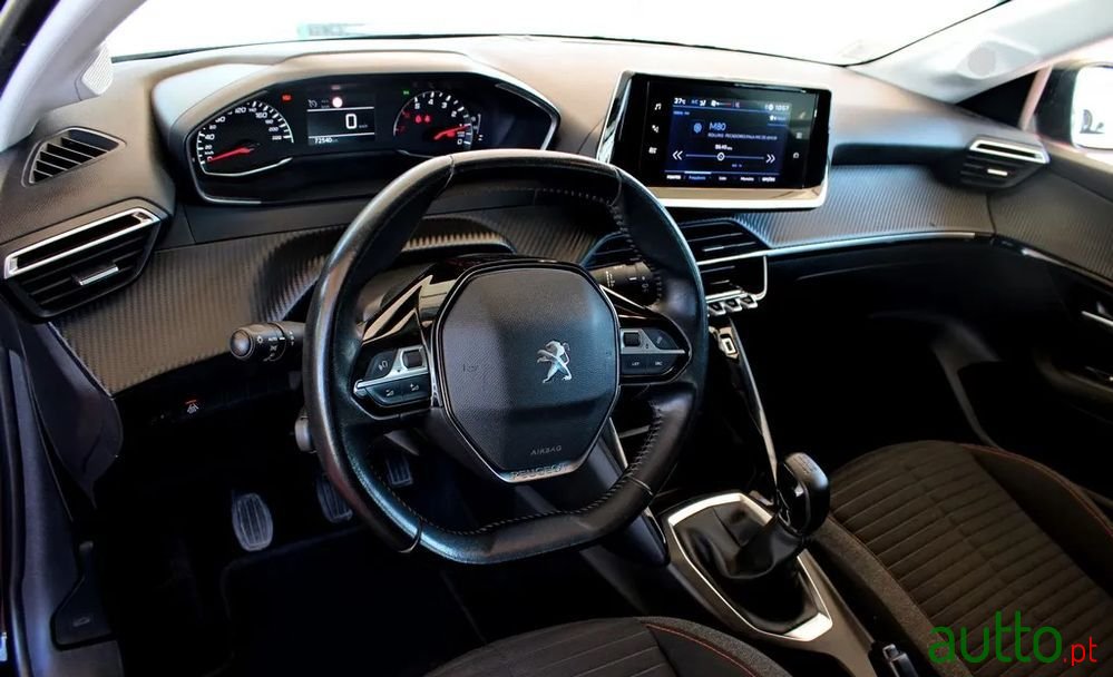2021' Peugeot 208 photo #6