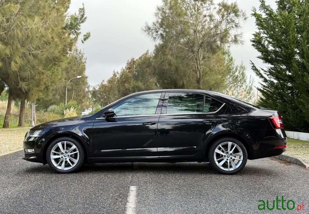 2019' Skoda Octavia 1.6 Tdi Style photo #5