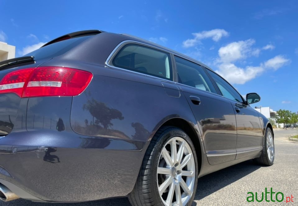 2011' Audi A6 Avant photo #4