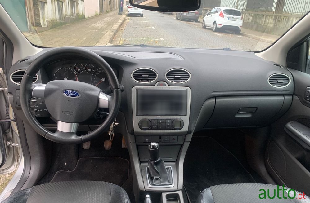 2005' Ford Focus photo #4