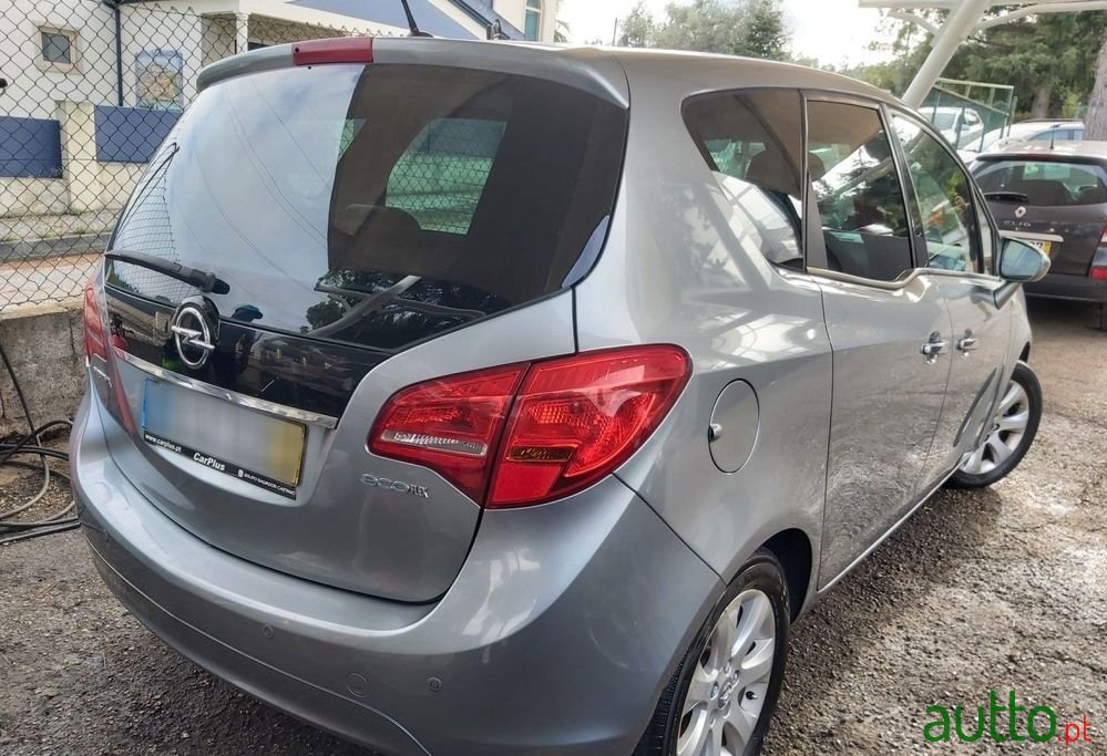 2011' Opel Meriva 1.3 Cdti Cosmo photo #3