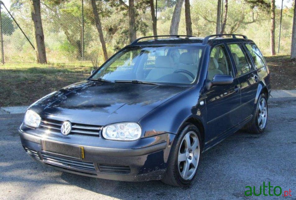 2002' Volkswagen Golf Variant photo #2