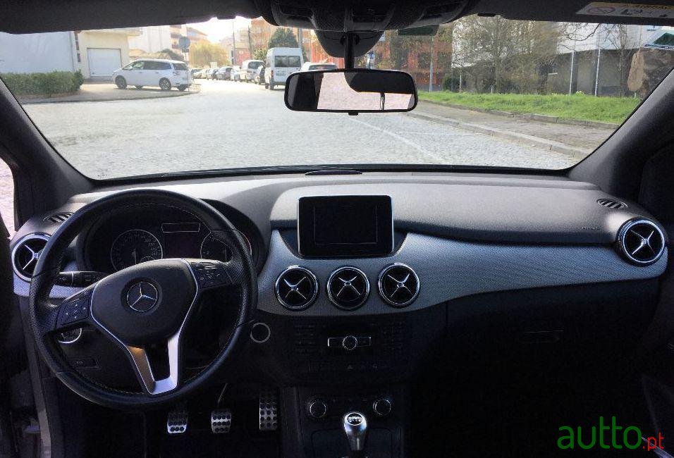 2014' Mercedes-Benz B-160 Style photo #1