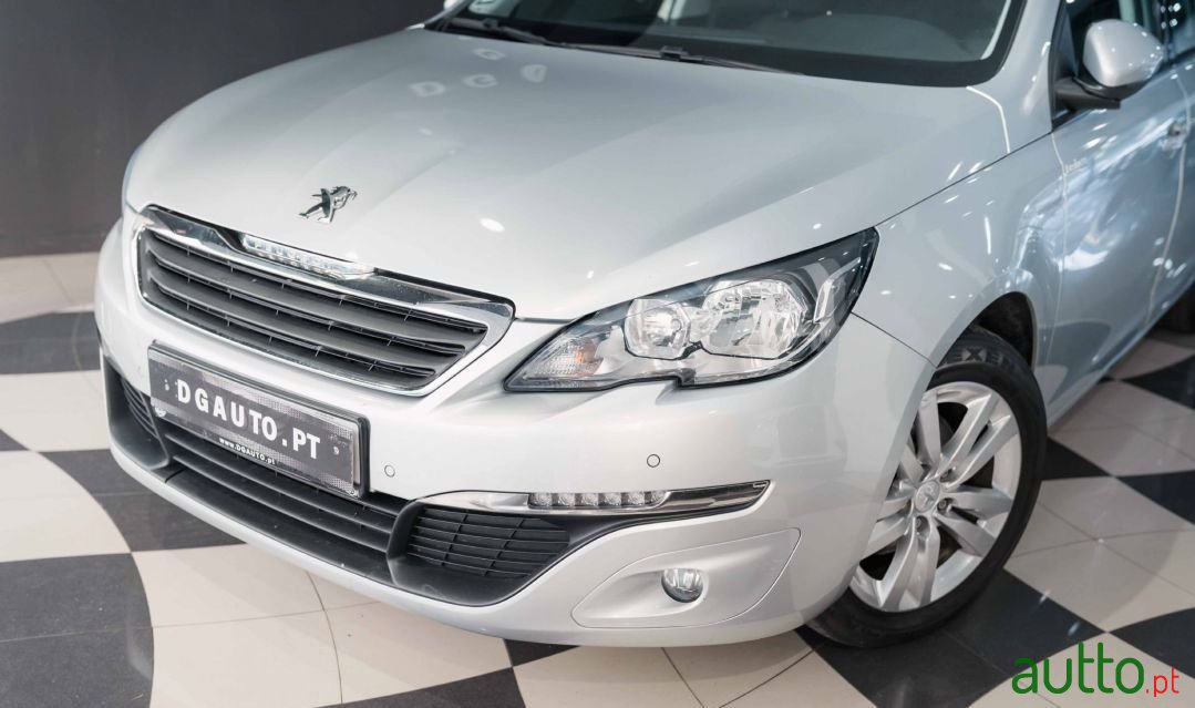 2015' Peugeot 308 Sw photo #3