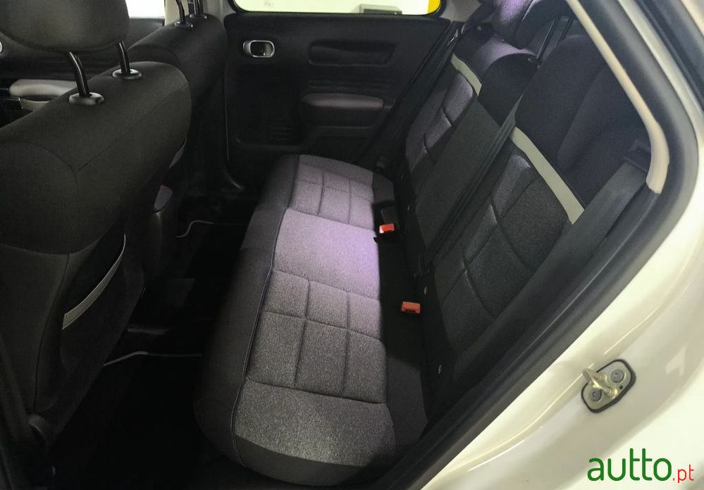 2018' Citroen C4 Cactus photo #4