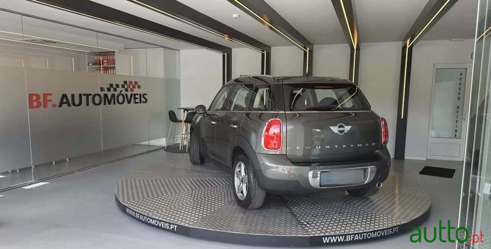 2013' MINI Countryman One D photo #3