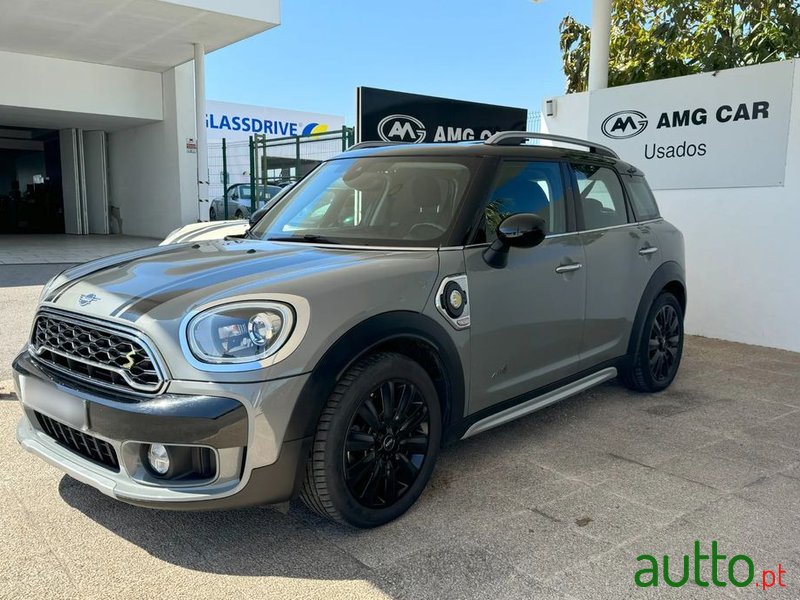 2018' MINI Countryman Cooper Se photo #2