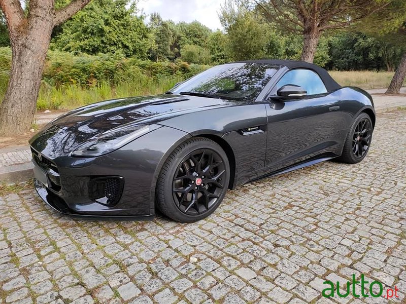 2017' Jaguar F-Type photo #3