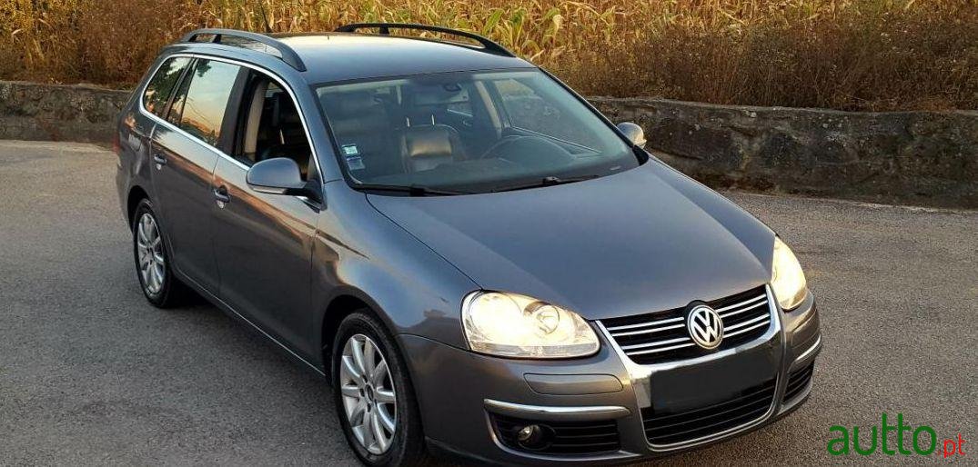 2007' Volkswagen Golf Variant photo #1