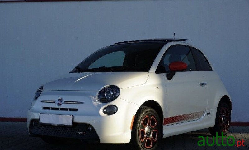 2016' Fiat 500E photo #1