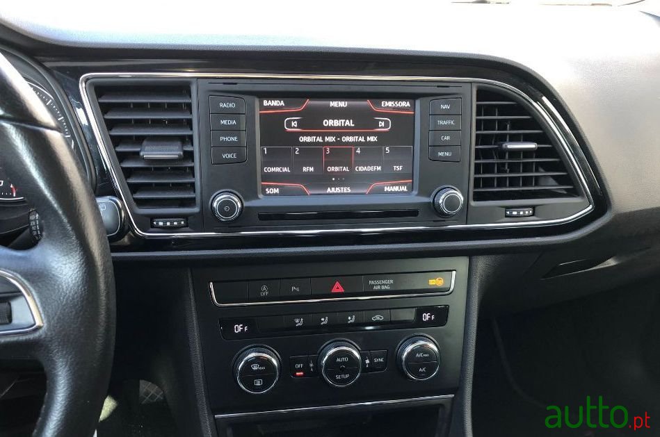 2014' SEAT Leon-St photo #4