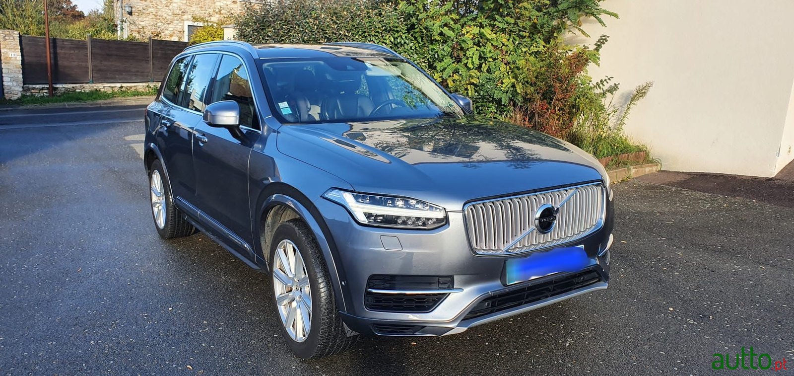 2020' Volvo XC90 photo #2