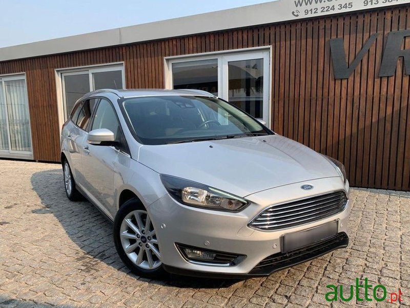 2017' Ford Focus Sw photo #3
