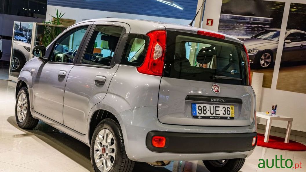 2018' Fiat Panda photo #2
