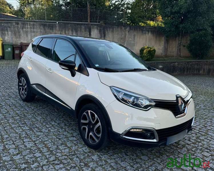 2016' Renault Captur photo #1