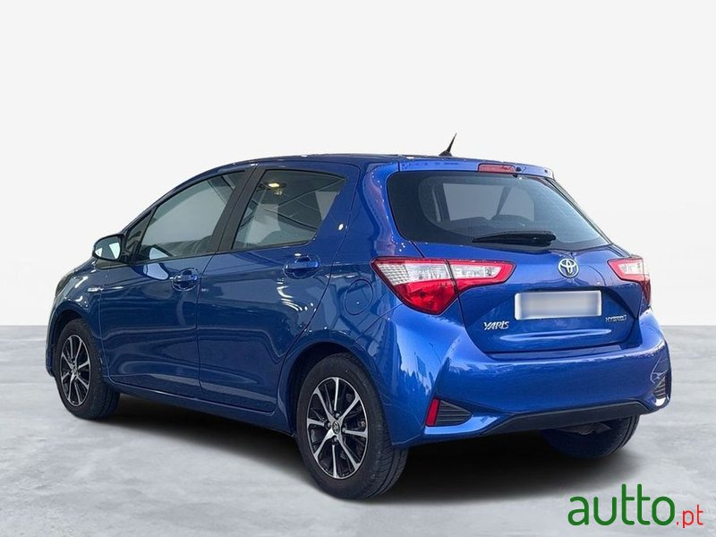 2019' Toyota Yaris 1.5 Hsd Comfort photo #3