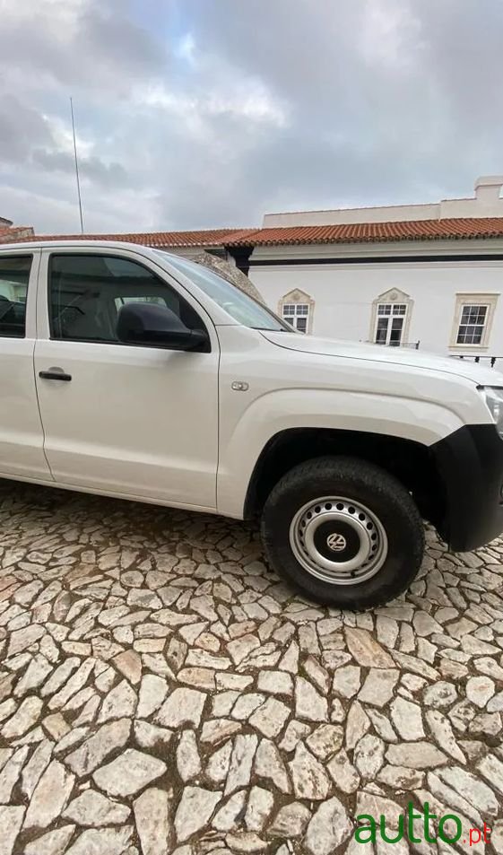 2014' Volkswagen Amarok photo #4