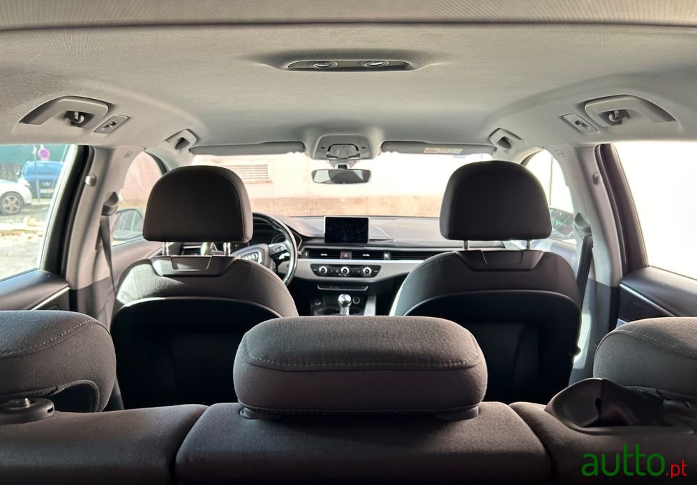 2016' Audi A4 Avant photo #4