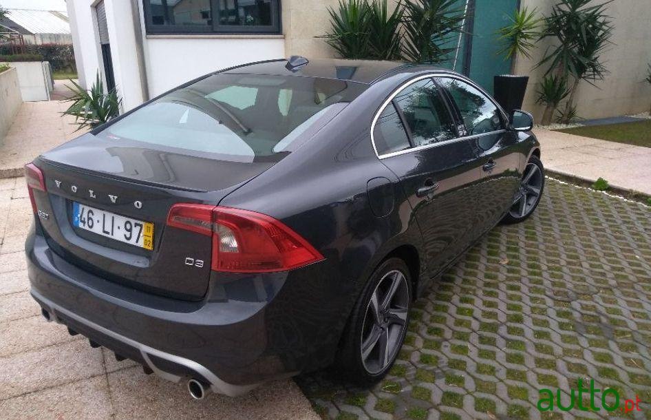 2011' Volvo S60 photo #1