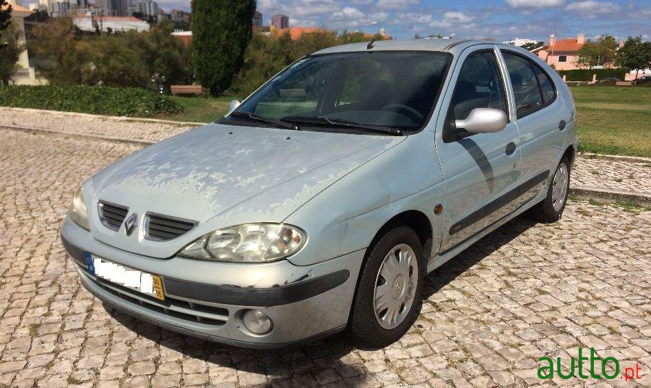 2000' Renault Laguna photo #3