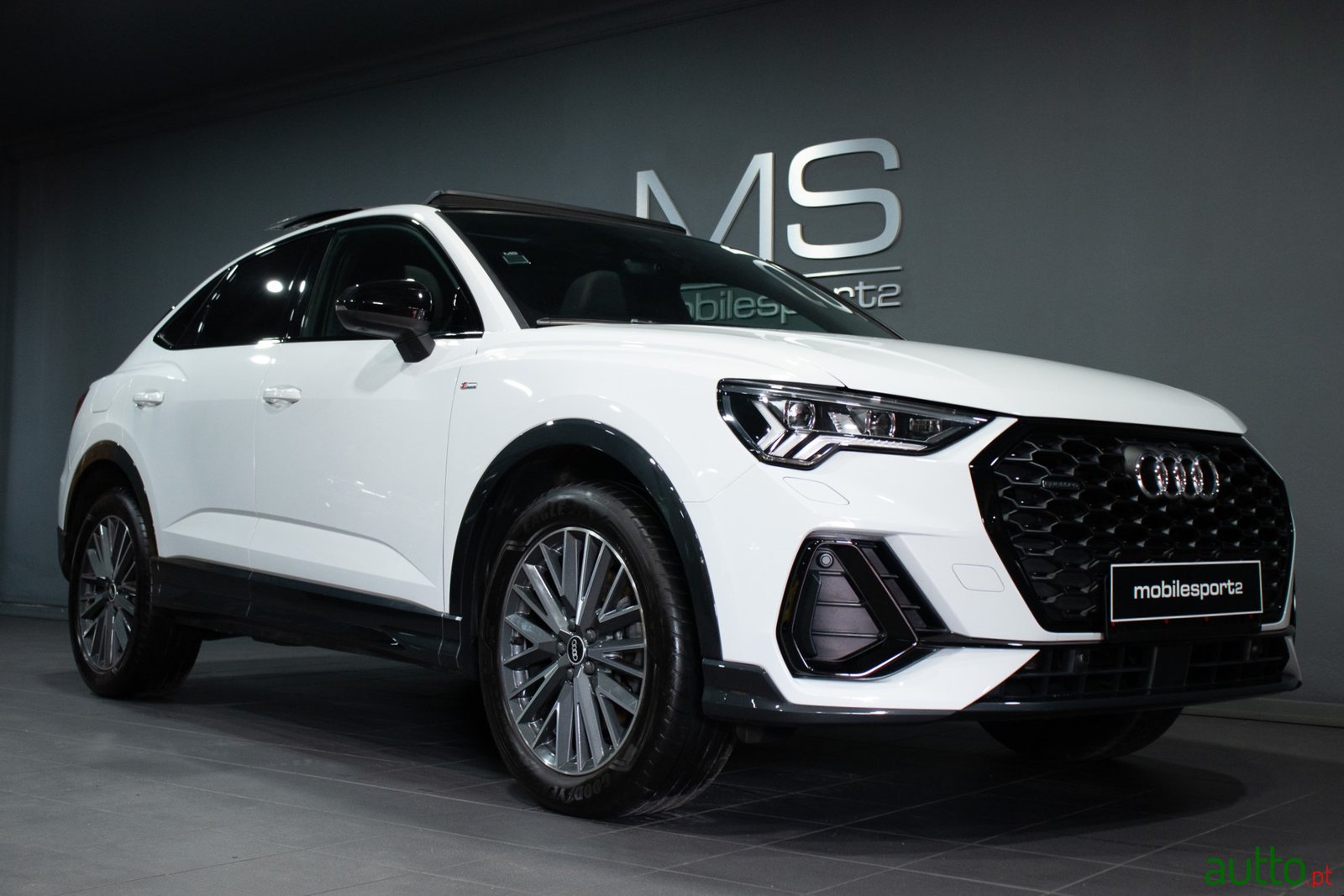 2020' Audi Q3 45 TFSI Sportback S-Line 2.0 photo #1