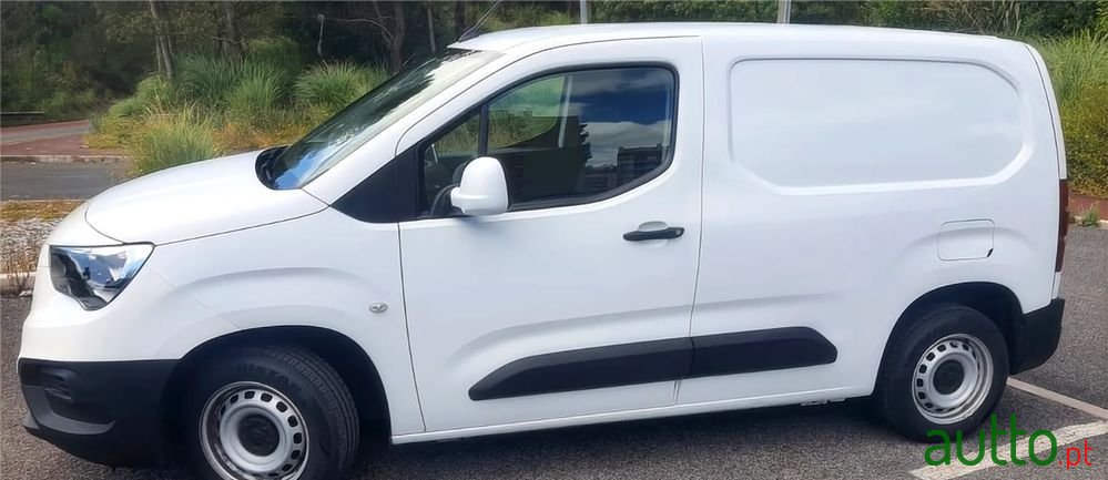 2020' Opel Combo photo #6