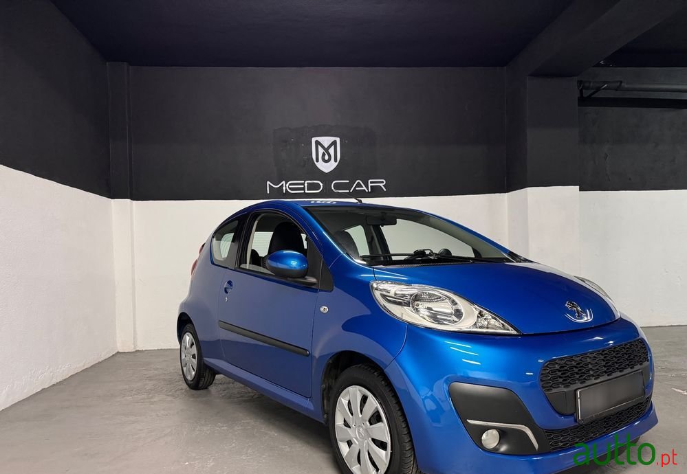 2012' Peugeot 107 1.0 Active photo #1