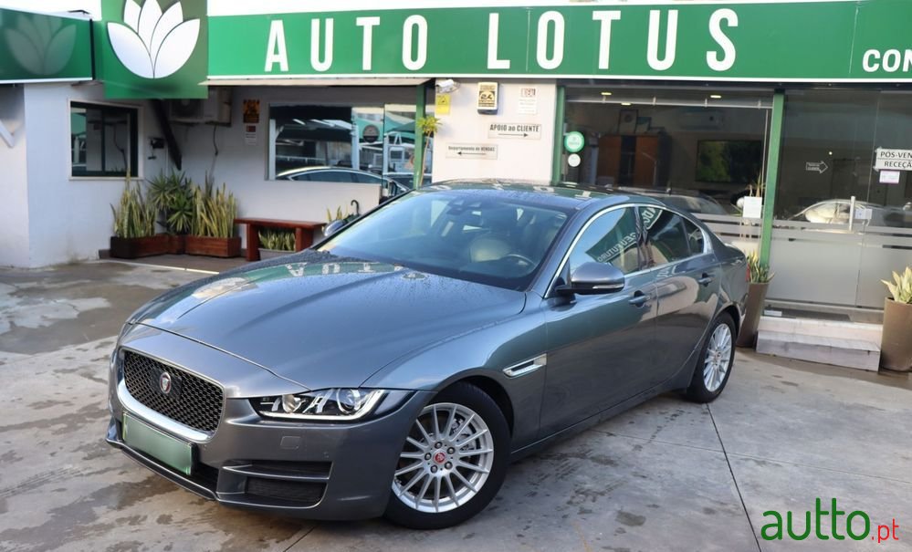 2016' Jaguar XE 2.0 D Prestige Aut. photo #1