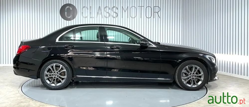 2017' Mercedes-Benz Classe C photo #4