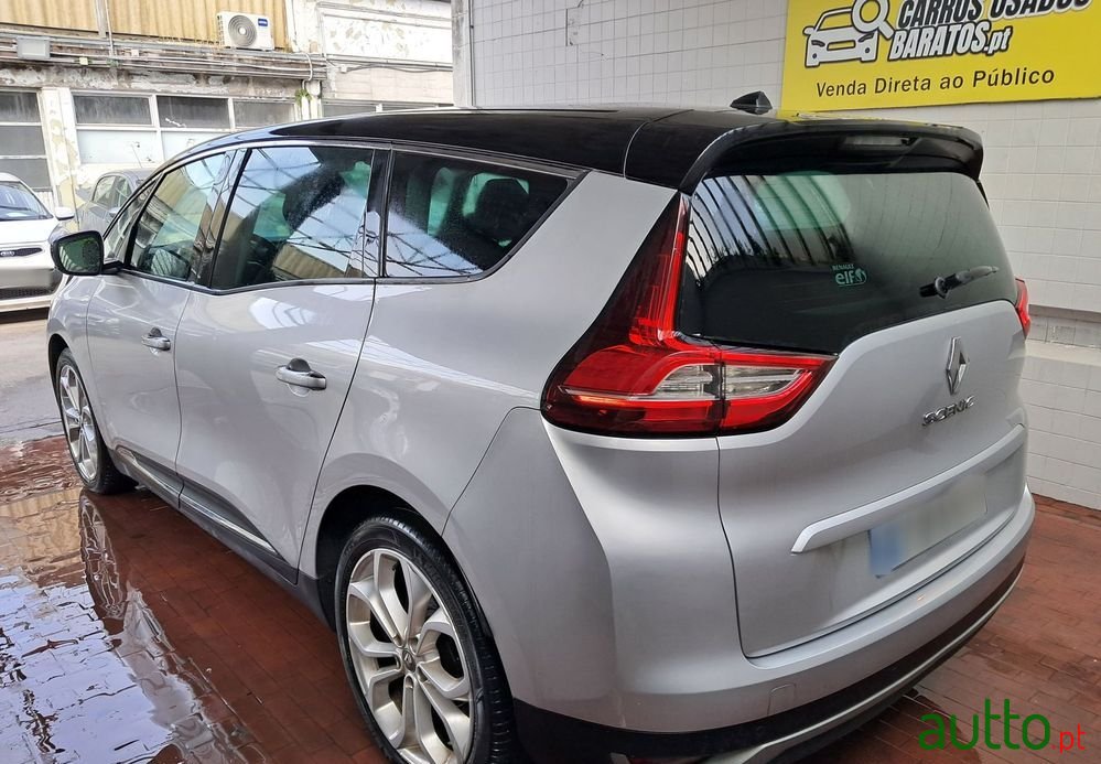2019' Renault Grand Scenic photo #3