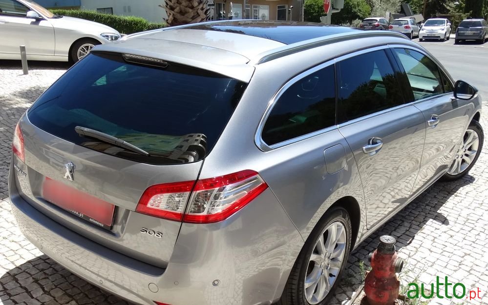 2015' Peugeot 508 Sw photo #2