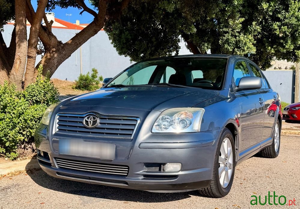 2003' Toyota Avensis S/D 1.6 Sol Ec photo #1