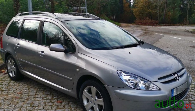 2005' Peugeot 307 Sw photo #3