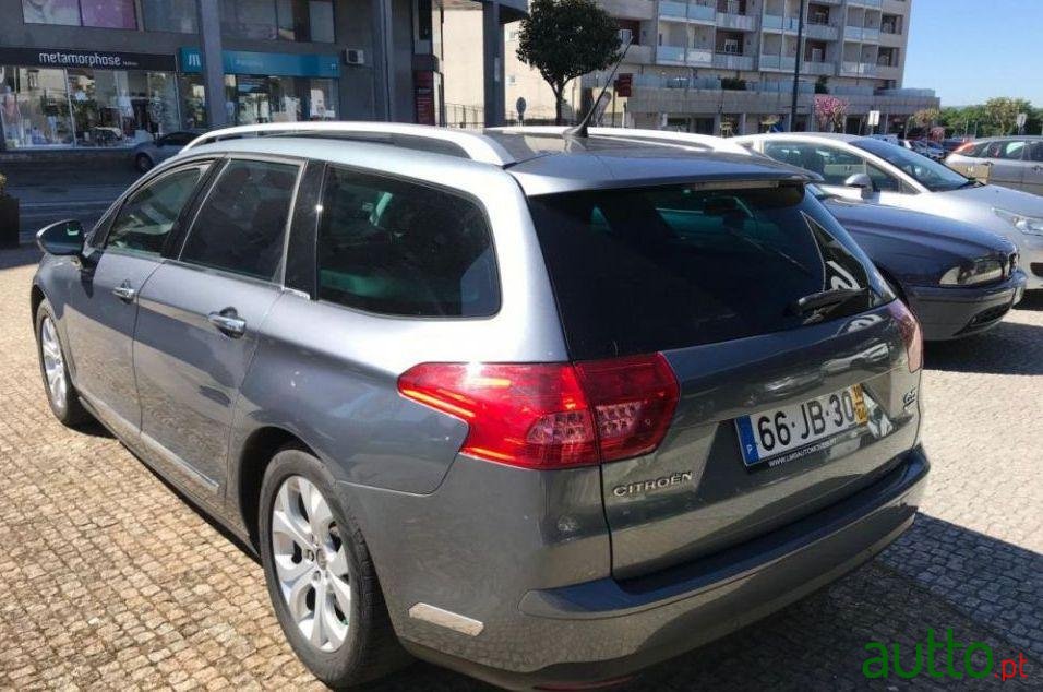 2010' Citroen C5 Tourer 2.0 Hdi Exclusive photo #2