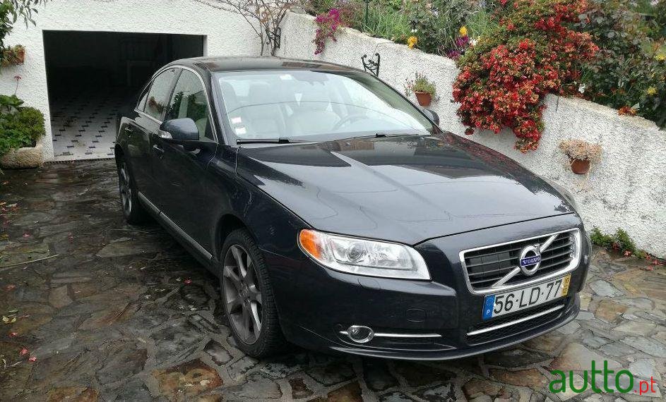 2010' Volvo S80 D3 Summum photo #3