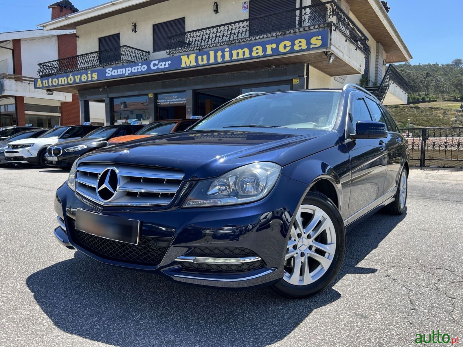 2013' Mercedes-Benz C-220 photo #1