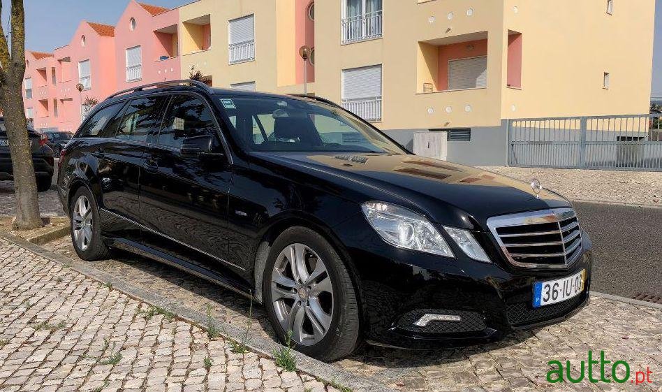 2010' Mercedes-Benz E-350 Avantgarde photo #1