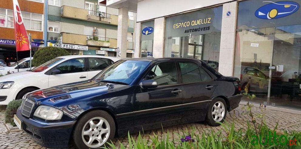 2000' Mercedes-Benz C-220 Cdi Sport photo #1