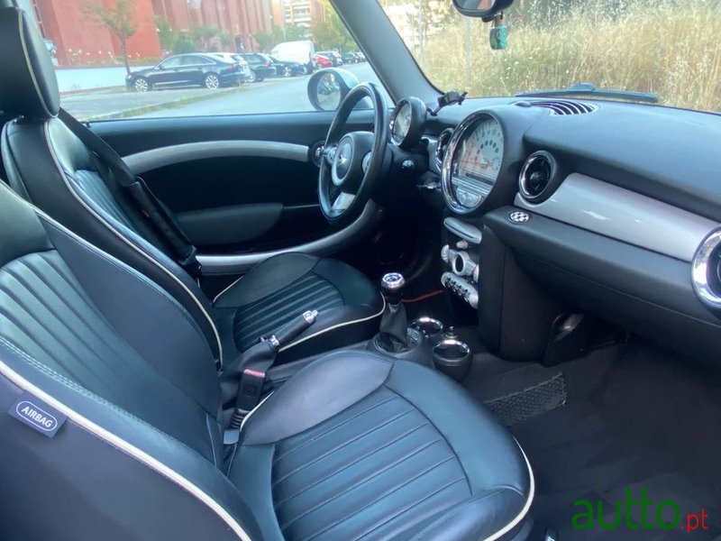 2009' MINI Cooper S 3 Portas photo #4
