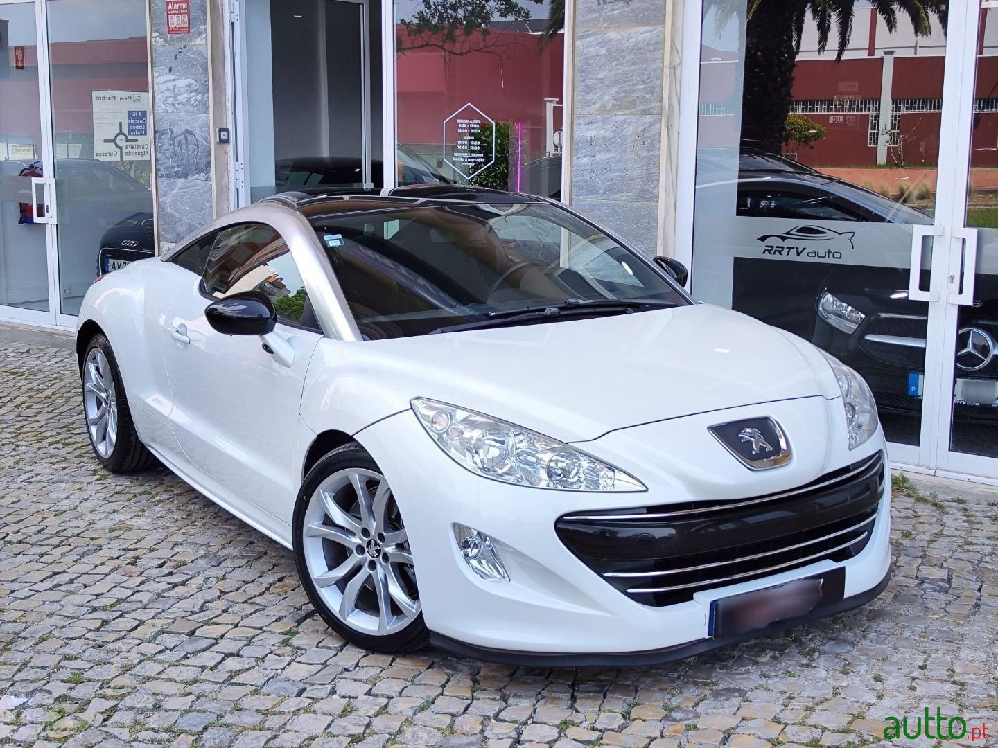 2012' Peugeot RCZ photo #2