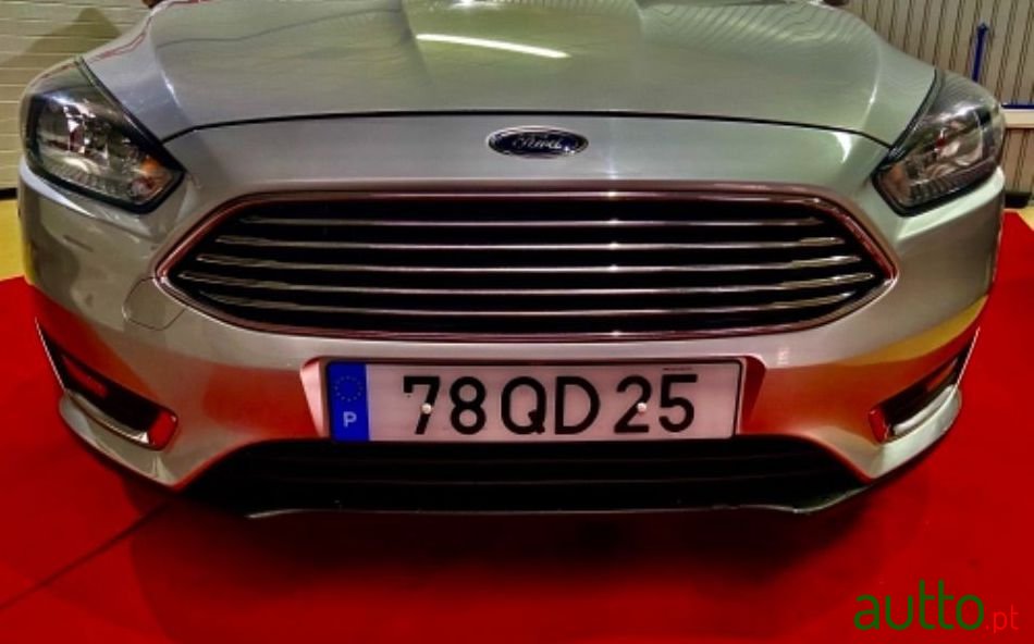 2015' Ford Focus Sw photo #3