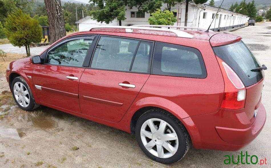 2006' Renault Megane Break photo #2