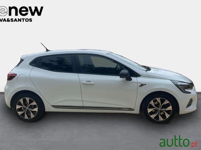 2022' Renault Clio photo #4